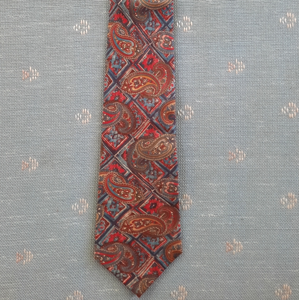 Claybrooke Silk Mens Paisley Tie - Picture 3 of 7